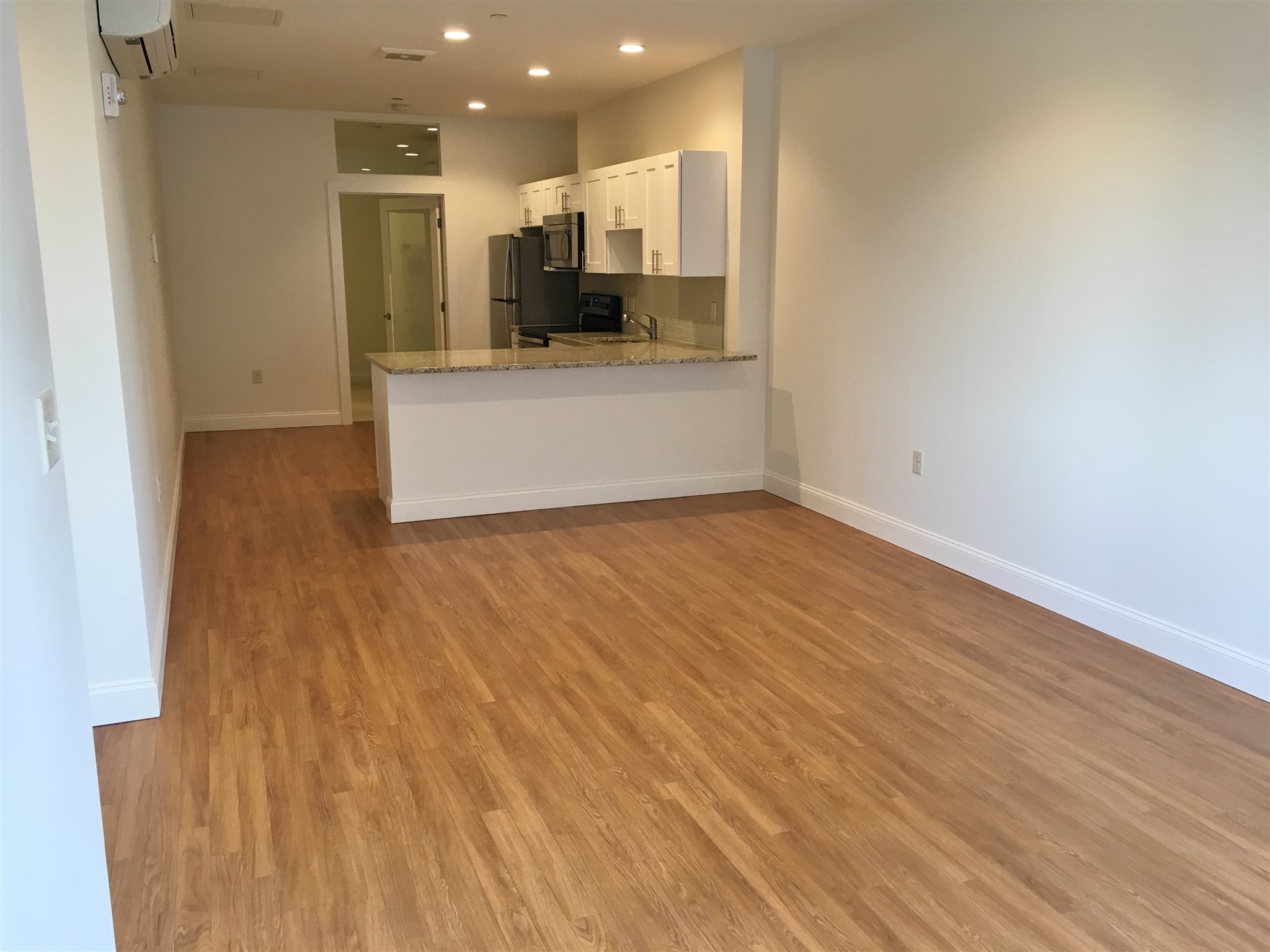 875 Elm Street, Unit 418 Manchester, NH 03101 - Photo 6 of 40