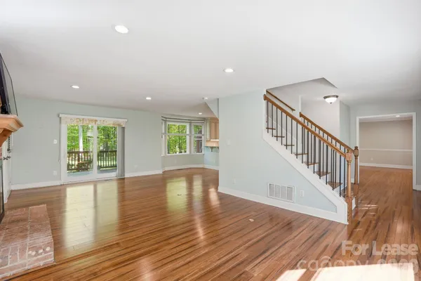 $3,750 | 301 Sardis Road North, Charlotte, NC 28270