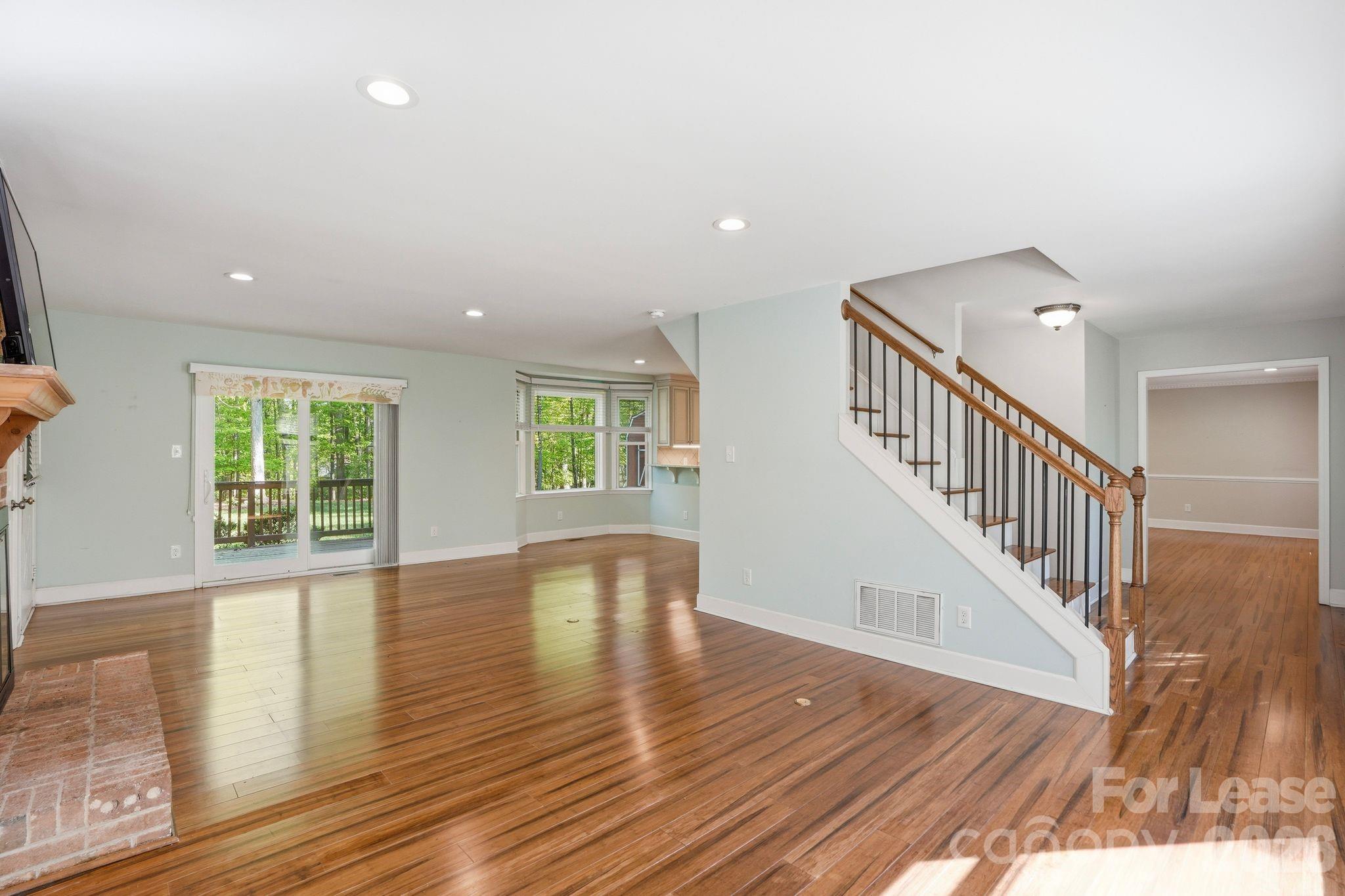 301 Sardis Road North Charlotte, NC 28270 - Photo 11 of 35