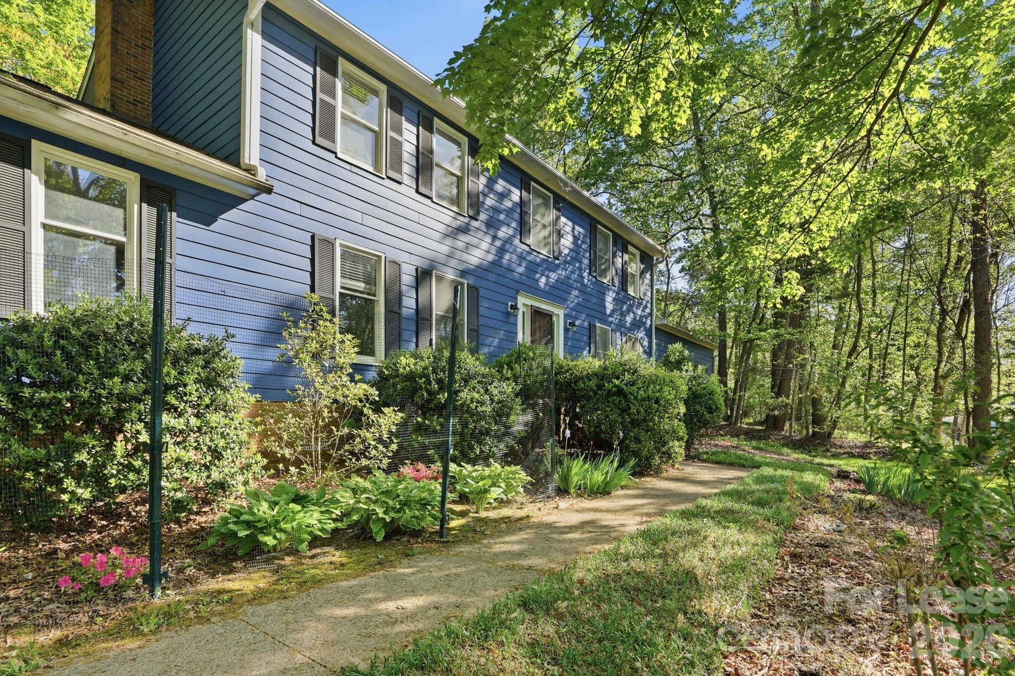 301 Sardis Road North Charlotte, NC 28270 - Photo 4 of 35