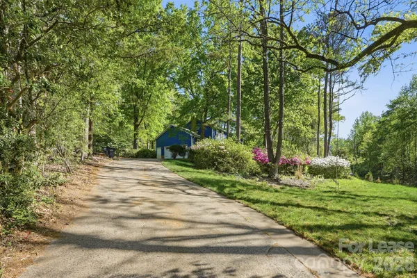 $3,750 | 301 Sardis Road North, Charlotte, NC 28270