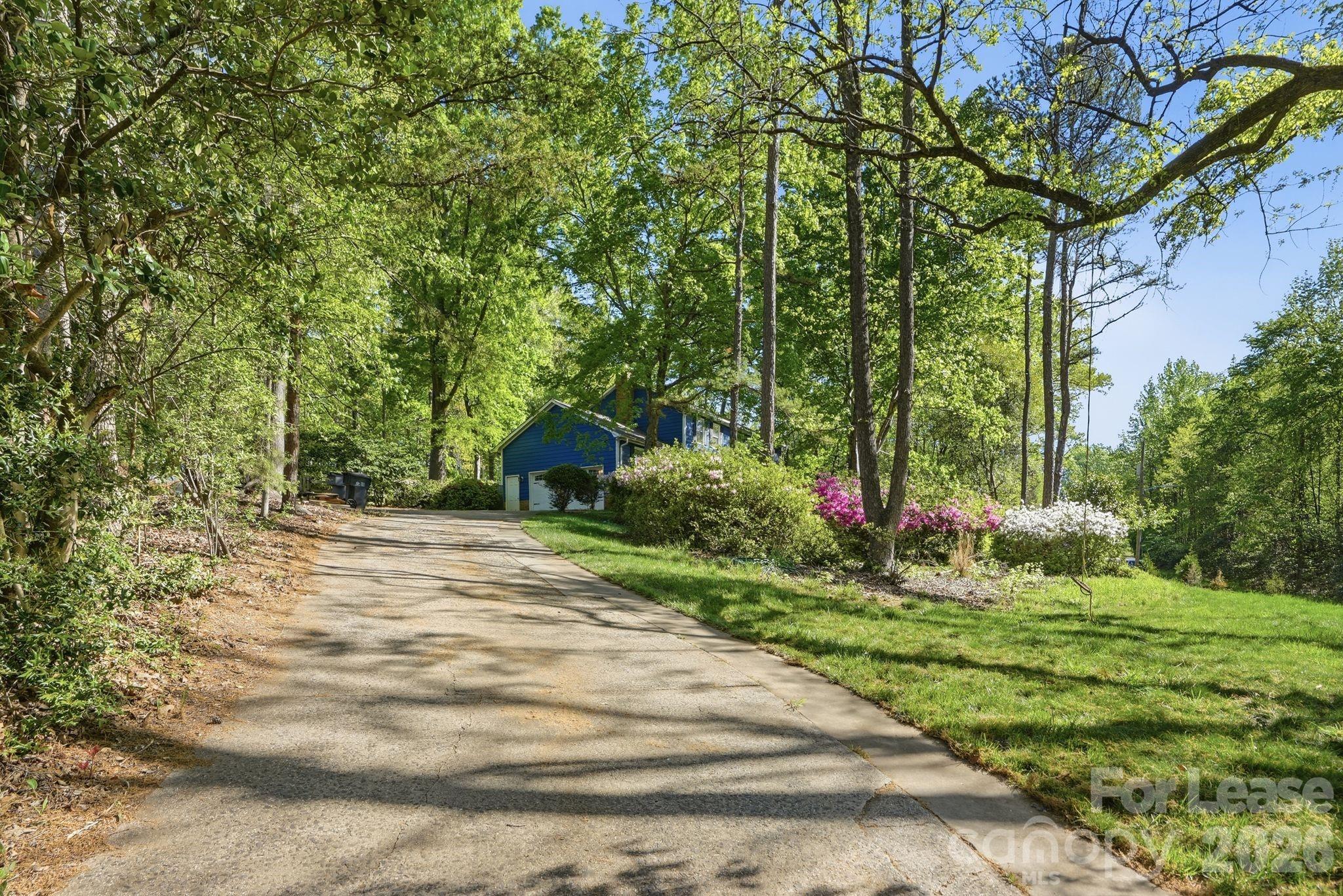 301 Sardis Road North Charlotte, NC 28270 - Photo 5 of 35