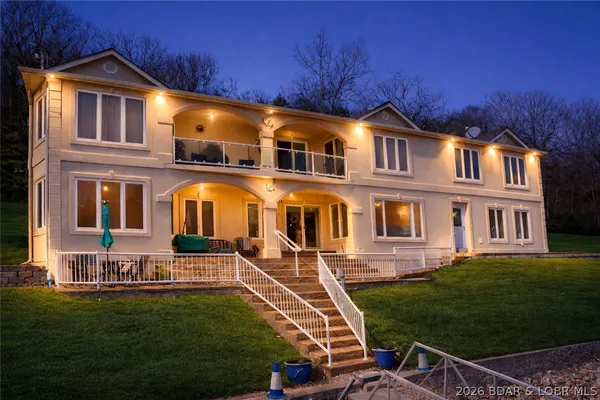 $849,000 | 17876 Tradewind Drive, Rocky Mount, MO 65072