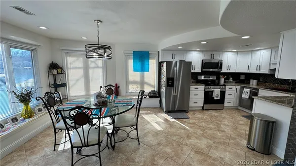 $849,000 | 17876 Tradewind Drive, Rocky Mount, MO 65072