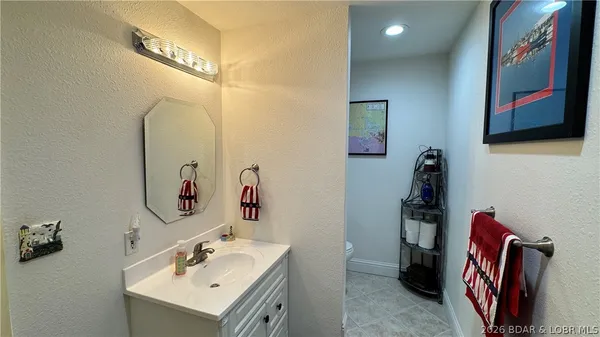 $849,000 | 17876 Tradewind Drive, Rocky Mount, MO 65072