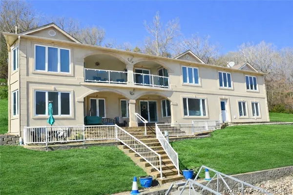 $849,000 | 17876 Tradewind Drive, Rocky Mount, MO 65072