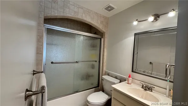 $849,000 | 17876 Tradewind Drive, Rocky Mount, MO 65072