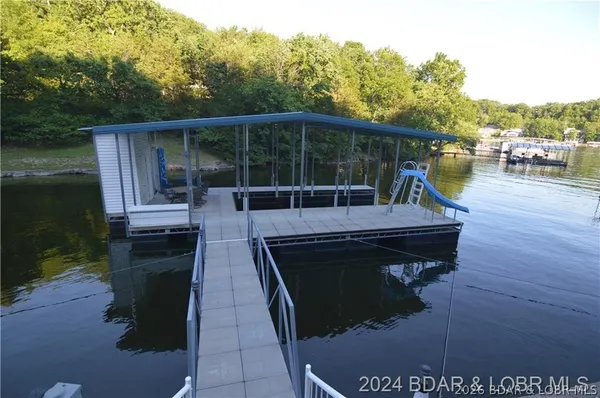 $849,000 | 17876 Tradewind Drive, Rocky Mount, MO 65072