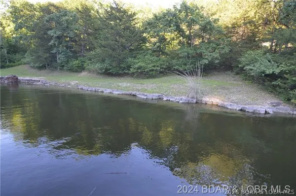 $849,000 | 17876 Tradewind Drive, Rocky Mount, MO 65072