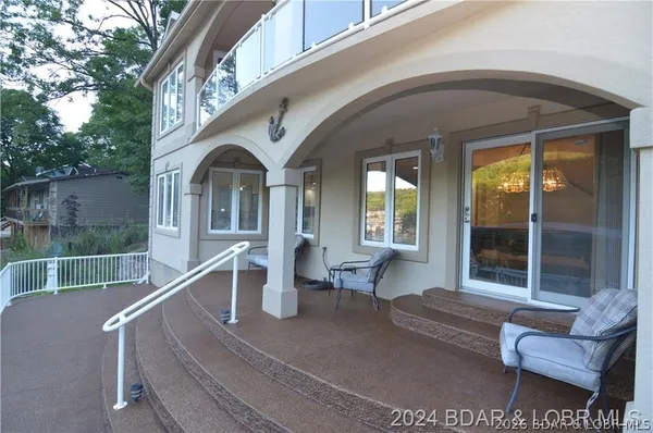 $849,000 | 17876 Tradewind Drive, Rocky Mount, MO 65072