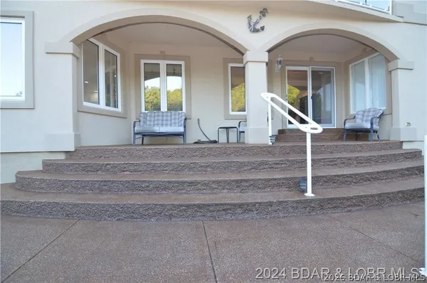 $849,000 | 17876 Tradewind Drive, Rocky Mount, MO 65072