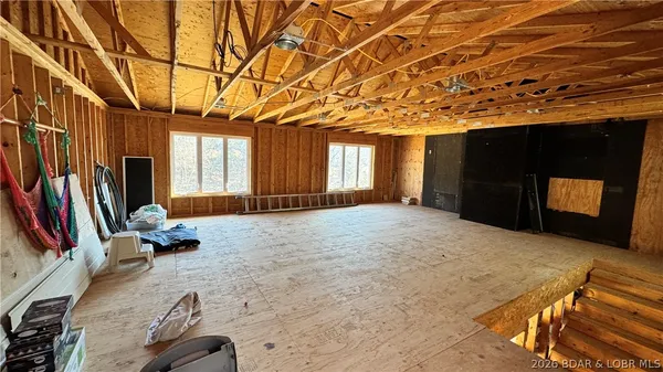 $849,000 | 17876 Tradewind Drive, Rocky Mount, MO 65072