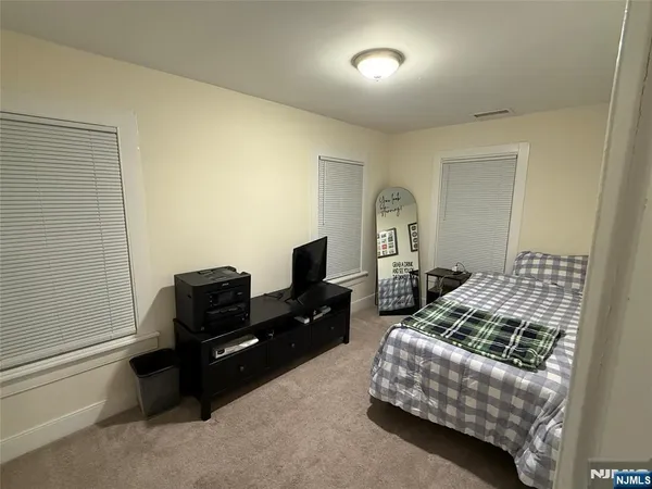 $3,175 | 109 Madison Avenue, Midland Park, NJ 07432