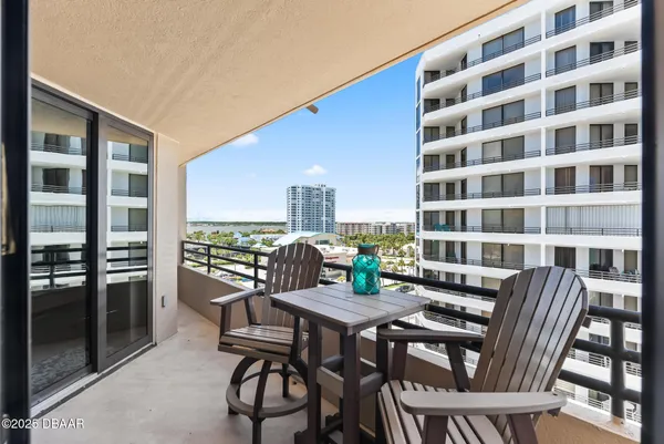 $2,800 | 3023 South Atlantic Avenue, Unit 702, Daytona Beach, FL 32118