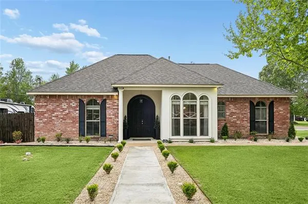 $439,000 | 2152 McNamara Street, Mandeville, LA 70448