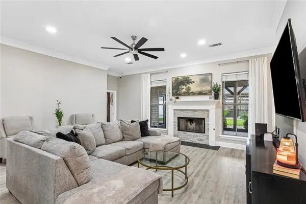 $439,000 | 2152 McNamara Street, Mandeville, LA 70448