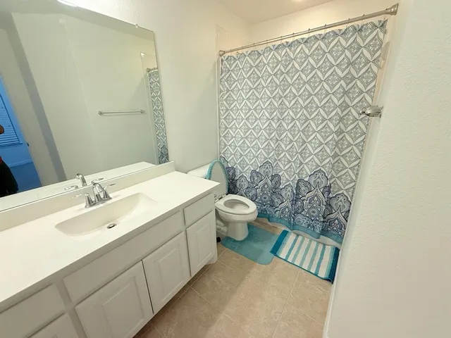 a view of livingroom with furniture and wooden floor