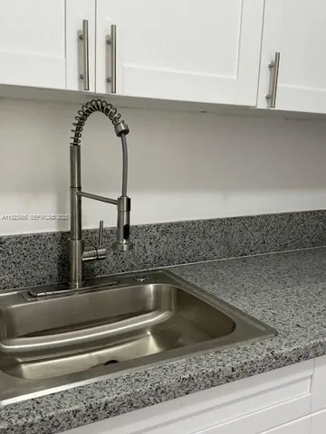a close view of sink and tap