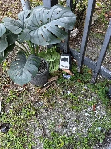 $2,400 | 16215 Northeast 18th Court, Unit 209, North Miami Beach, FL 33162