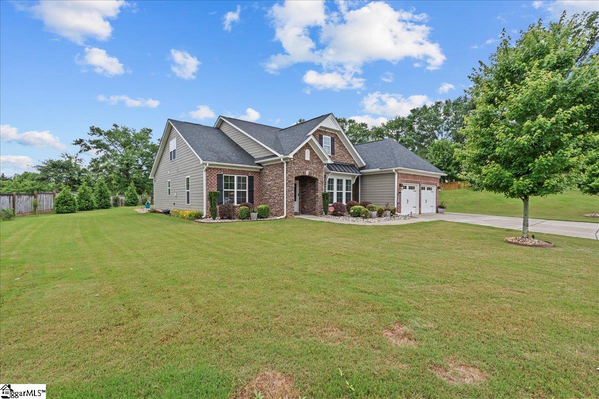 228 Holstein Court Fountain Inn, SC 29644 - Photo 4 of 46 Gallery Image 4