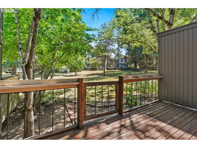 $279,900 | 1614 Northwest Bridgeway Lane, Beaverton, OR 97006