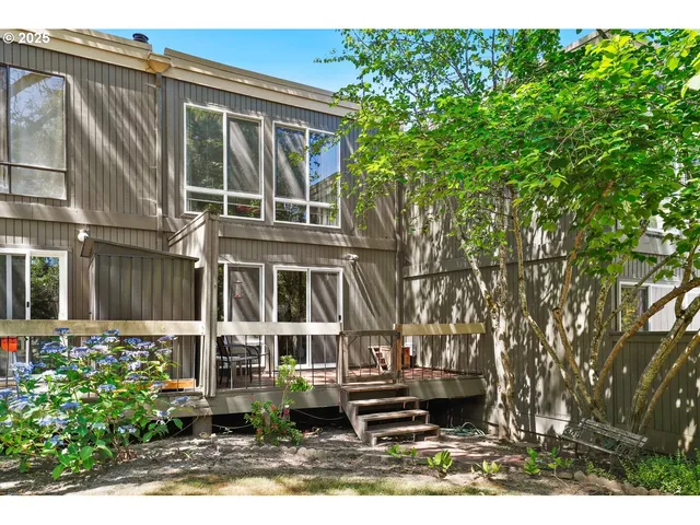 $279,900 | 1614 Northwest Bridgeway Lane, Beaverton, OR 97006