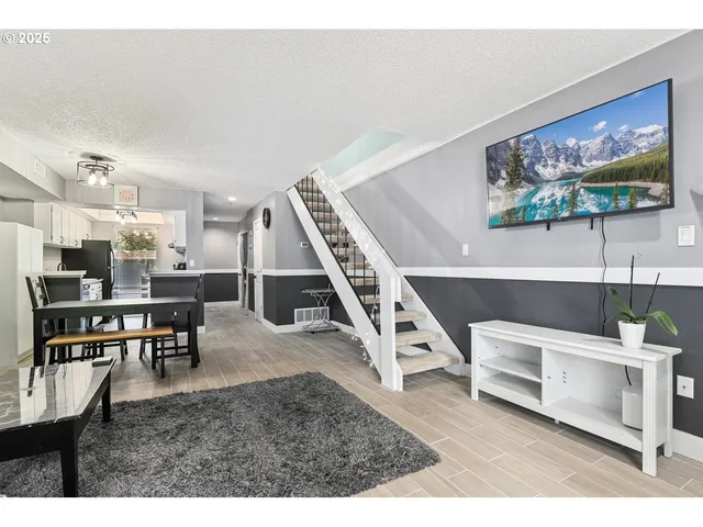 $279,900 | 1614 Northwest Bridgeway Lane, Beaverton, OR 97006