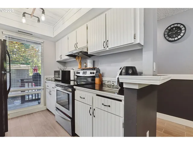 $279,900 | 1614 Northwest Bridgeway Lane, Beaverton, OR 97006