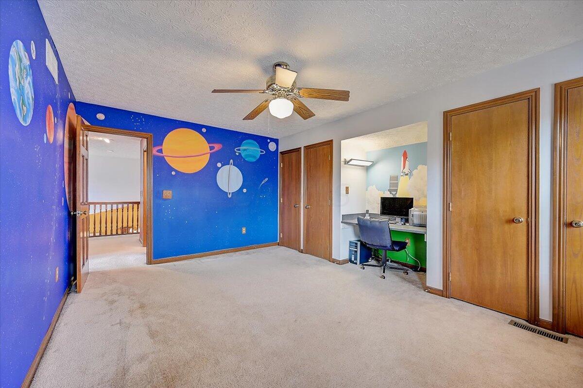 661 Ridenour Road Columbus, OH 43230 - Photo 39 of 83 43-Ridenour Rd-043