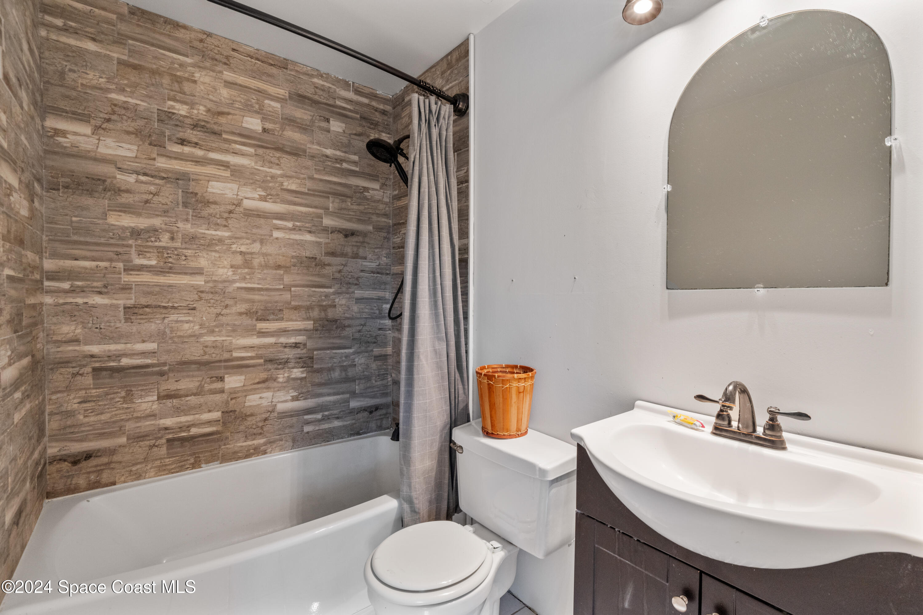 730 Cobblestone Lane Northeast Palm Bay, FL 32905 - Photo 20 of 27 DSC05379