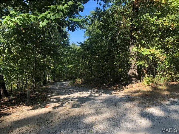 $287,000 | 10115 Lakeside Drive, Sullivan, MO 63080