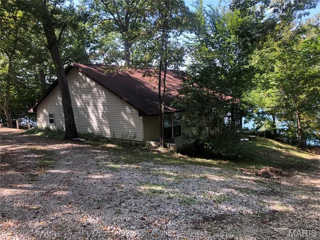 $287,000 | 10115 Lakeside Drive, Sullivan, MO 63080