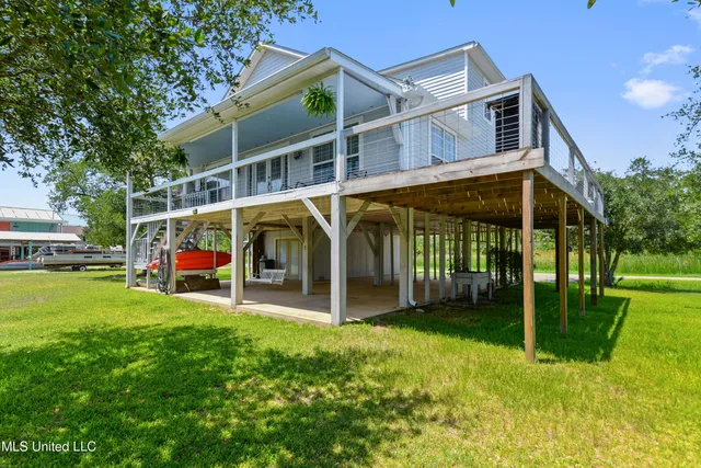 $470,000 | 5015 1st Avenue, Bay St. Louis, MS 39520