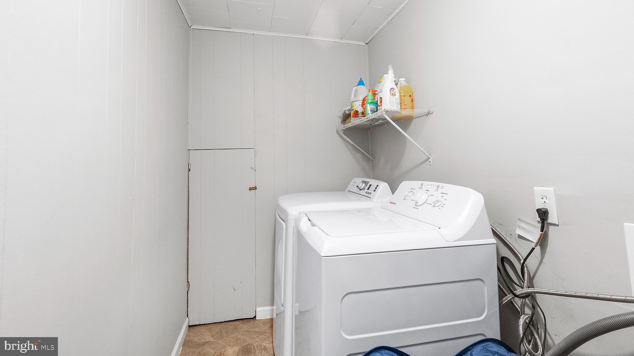 328 Pine Street Crisfield, MD 21817 - Photo 15 of 23 a utility room with dryer and washer