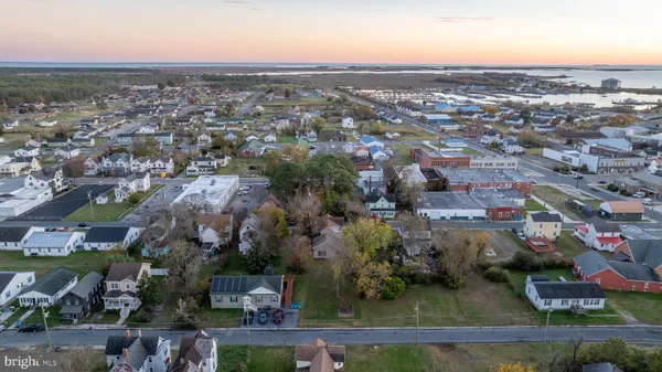 $94,900 | 328 Pine Street, Crisfield, MD 21817