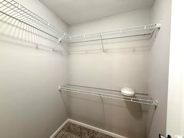 $275,000 | 3005 Woodlawn Place, Marion, IL 62959