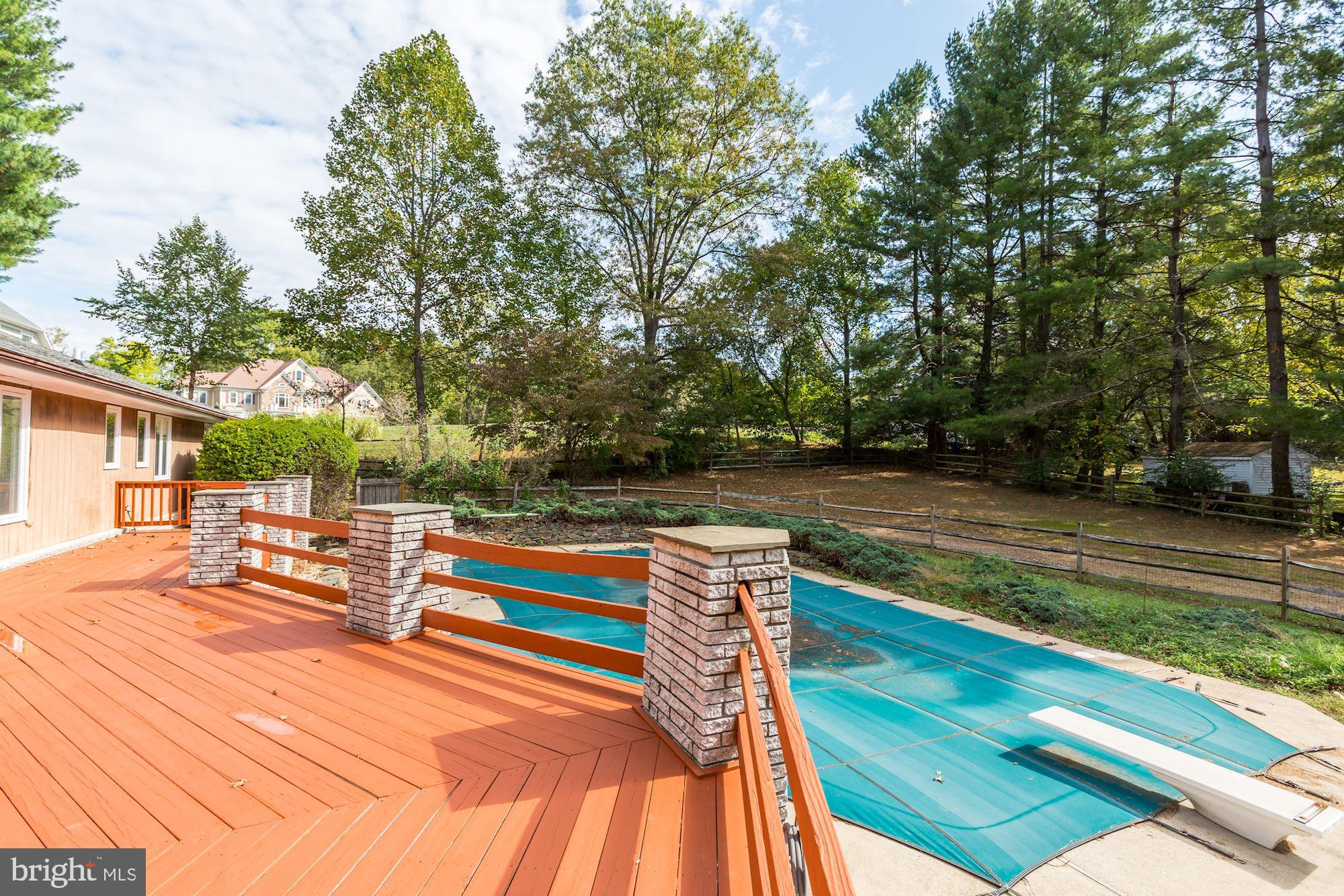 10620 Marbury Road Oakton, VA 22124 - Photo 18 of 20 Gallery Image 18