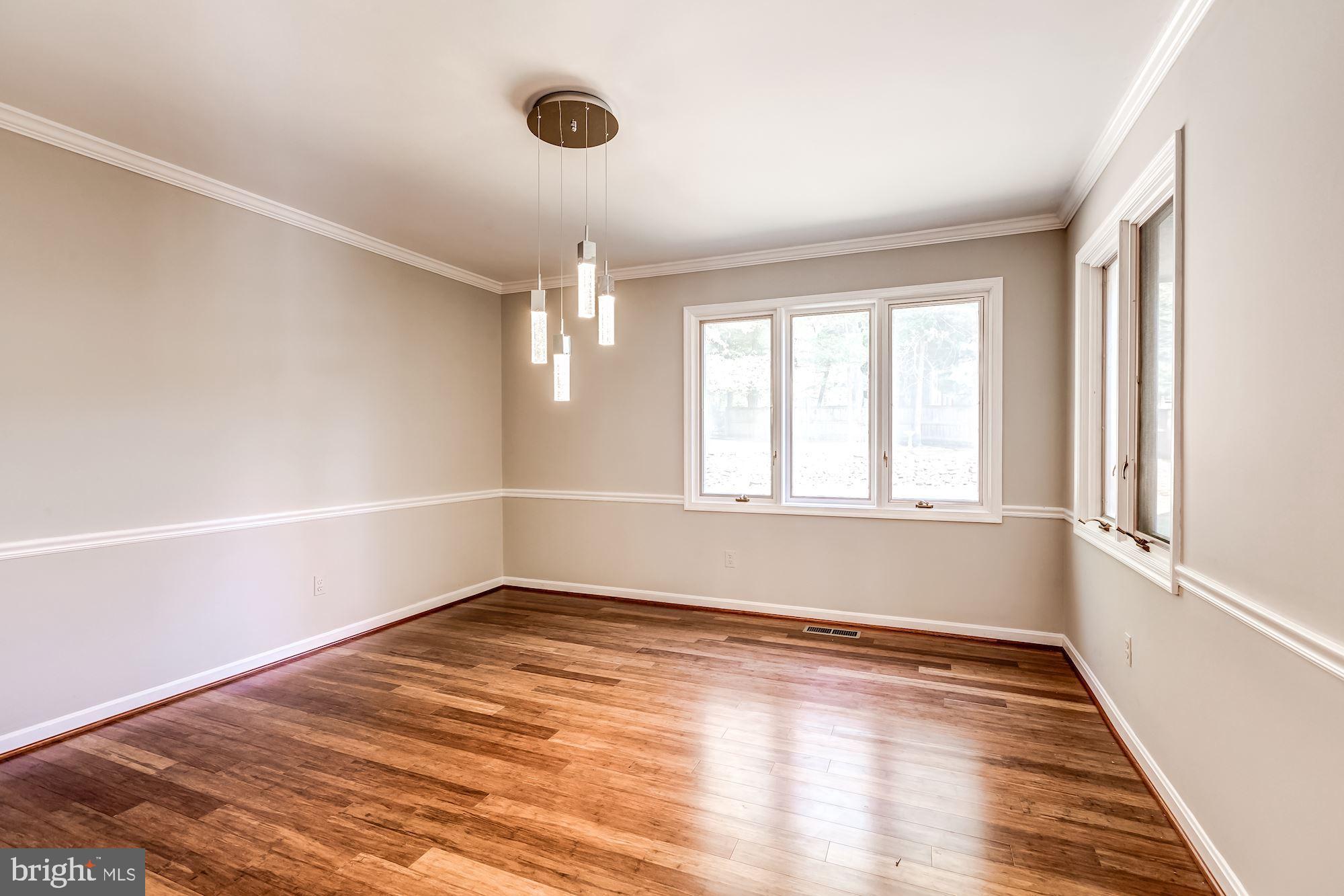 10620 Marbury Road Oakton, VA 22124 - Photo 9 of 20 Gallery Image 9
