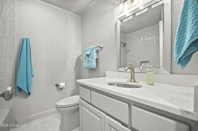 $671,000 | 110 Simon Boulevard, Ocean Springs, MS 39564