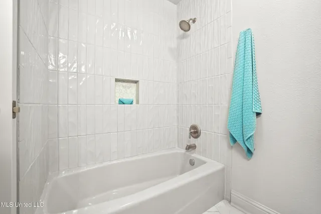 $671,000 | 110 Simon Boulevard, Ocean Springs, MS 39564