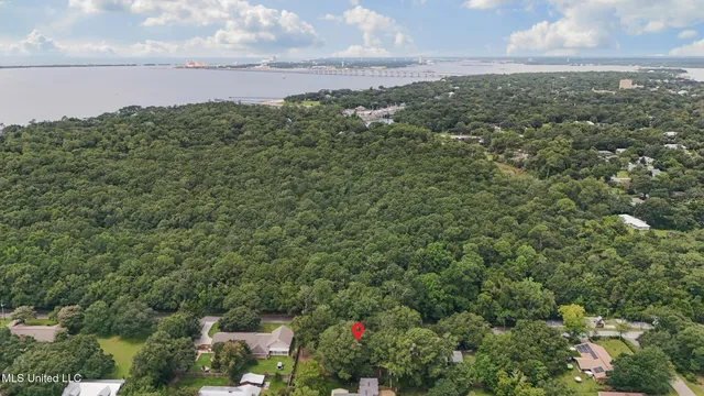 $671,000 | 110 Simon Boulevard, Ocean Springs, MS 39564