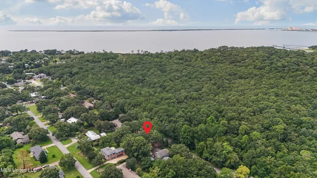 $671,000 | 110 Simon Boulevard, Ocean Springs, MS 39564