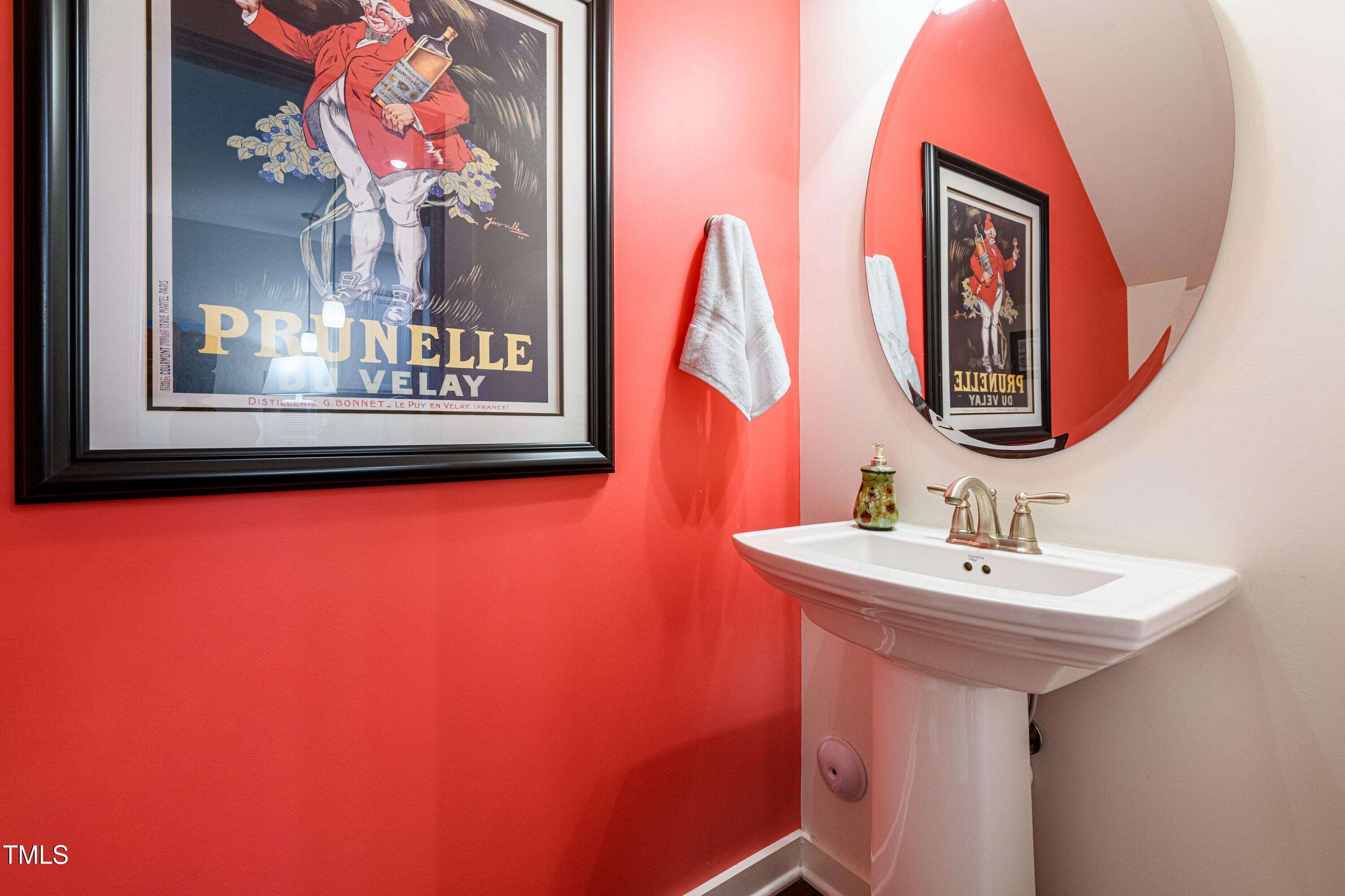 7809 Lillyhurst Drive Raleigh, NC 27612 - Photo 17 of 36 017_Half Bath