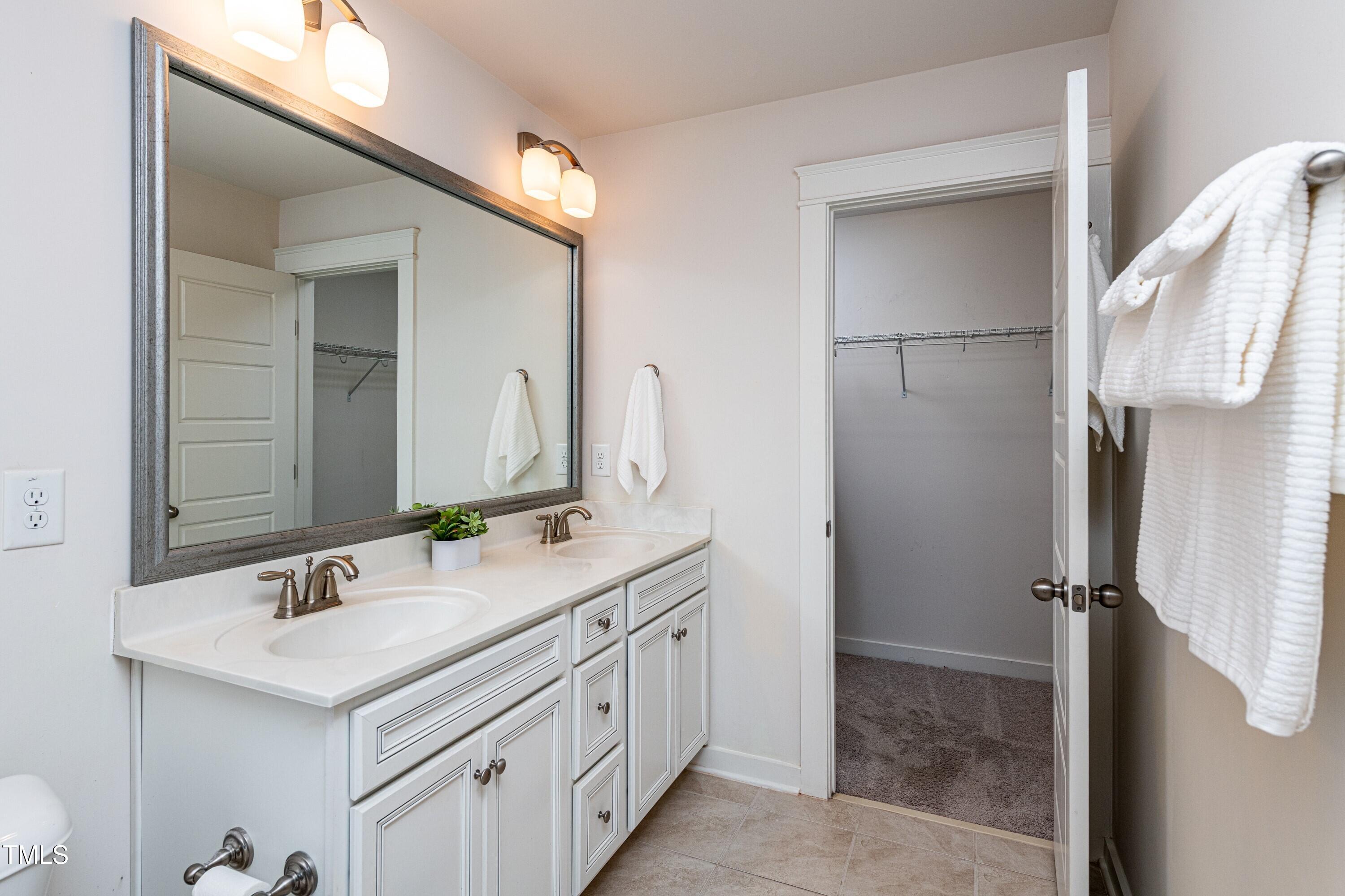 7809 Lillyhurst Drive Raleigh, NC 27612 - Photo 21 of 36 021_Primary Bathroom