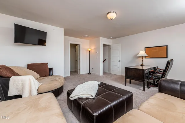 $375,000 | 7809 Lillyhurst Drive, Raleigh, NC 27612