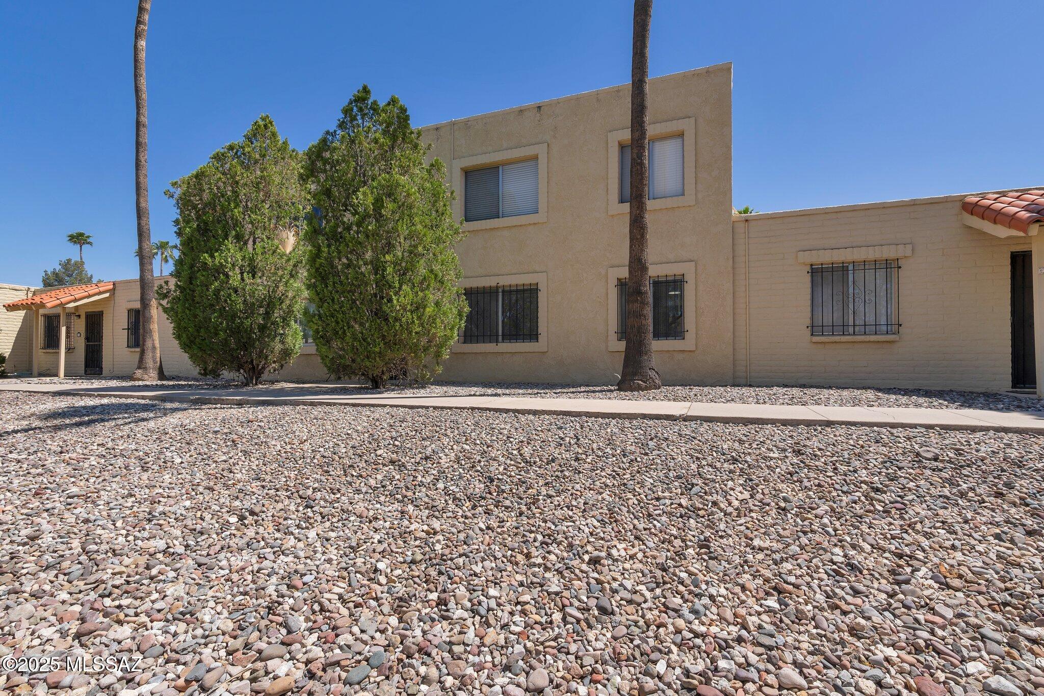 810 South Kolb Road, Unit 37 Tucson, AZ 85710 - Photo 2 of 14 Gallery Image 2