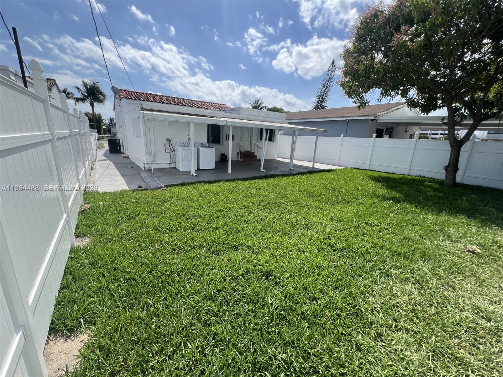 6823 Southwest 25th Street Miami, FL 33155 - Photo 12 of 14