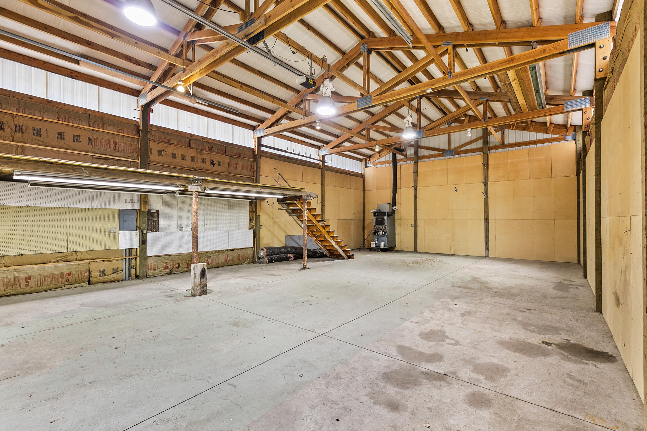 51485 Birch Road La Pine, OR 97739 - Photo 9 of 31 Shop