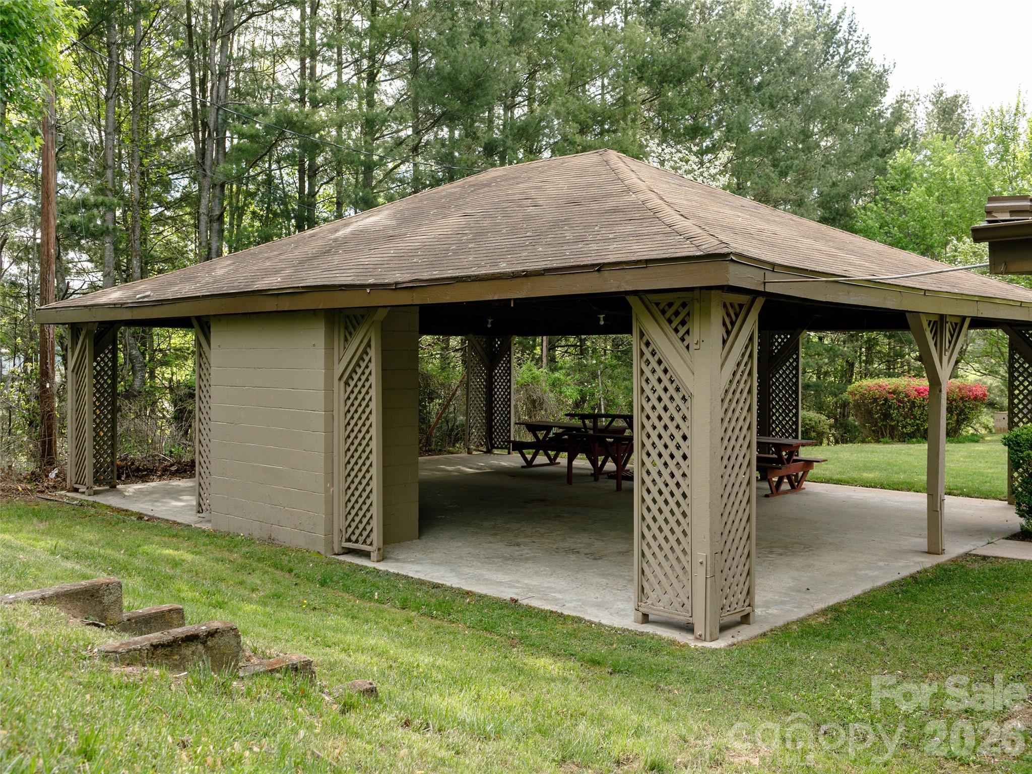 110 Crest View Road Burnsville, NC 28714 - Photo 31 of 45 a view of a house with backyard and porch