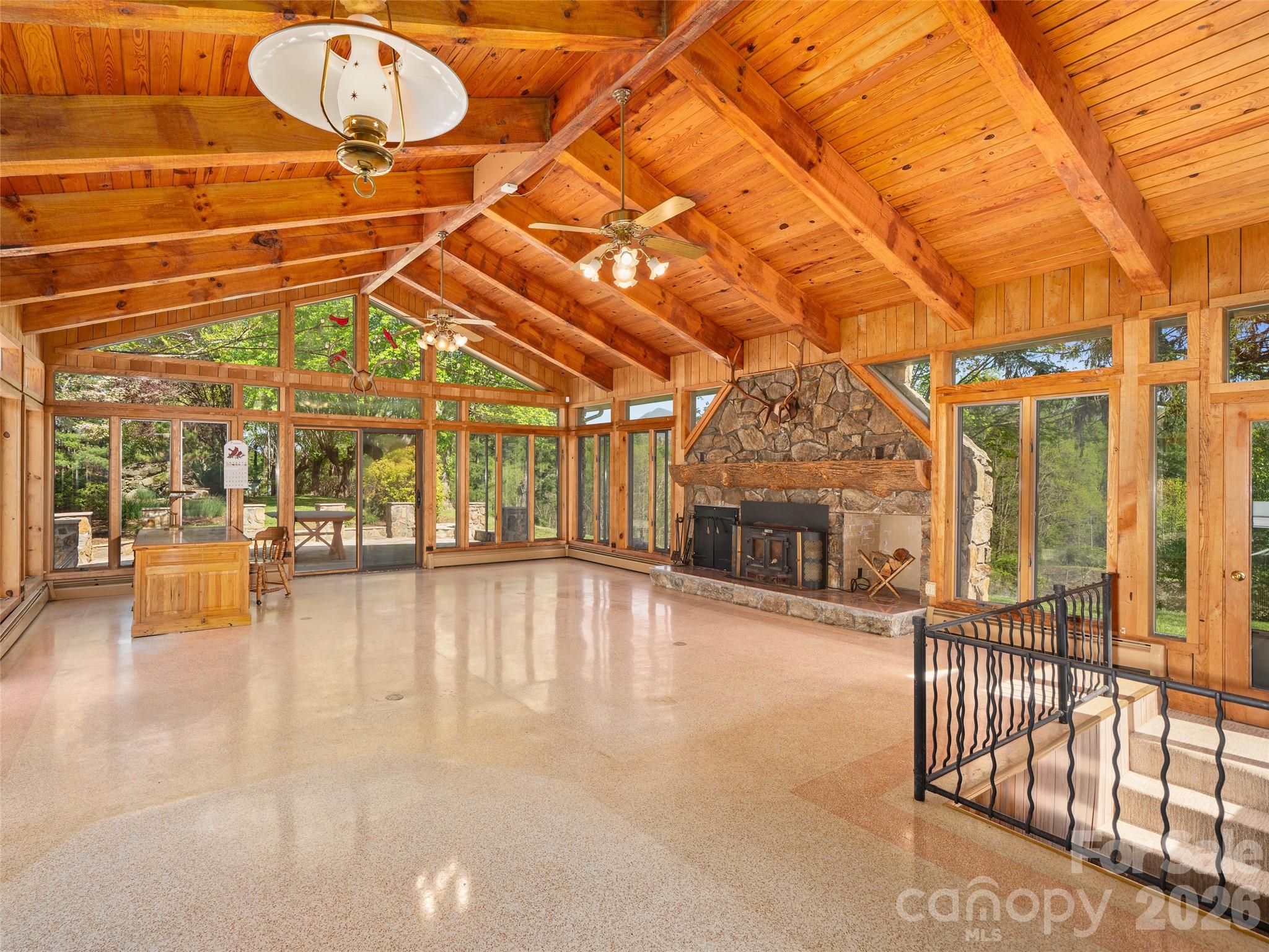 110 Crest View Road Burnsville, NC 28714 - Photo 5 of 45